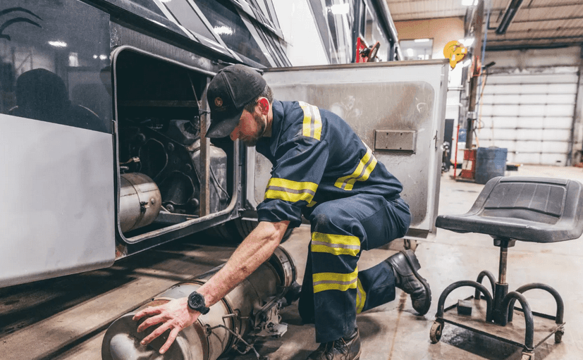 Professional semi truck DPF filter cleaning in East Dundee and Woodstock, IL, for better fuel efficiency